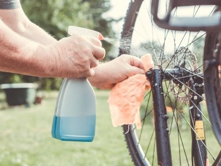 Întreținerea bicicletei: cum se curăță și cum se lubrifiază corect?
