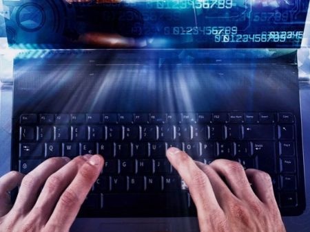 Laptop gyorsítása: praktikus tippek Windowsra és Macre