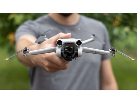 Nejlepší drony aneb letem světem pilotem (2024)