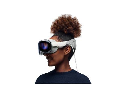 Apple Vision Pro: Végre áttörés a virtuális valóság területén?