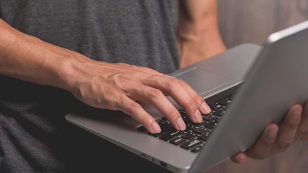 Ako sa dostať do BIOSu (a do UEFI), čo tam a ako ho aktualizovať?