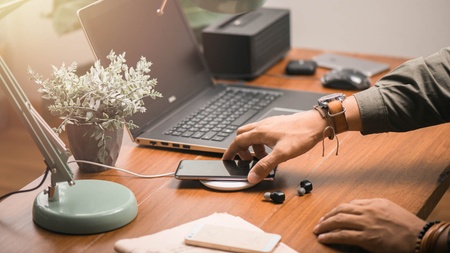 Ako funguje bezdrôtové nabíjanie telefónu?