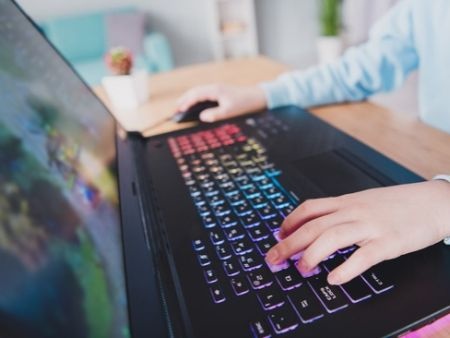 A legjobb gamer laptopok 300 000 - 500 000 Ft között (2026)