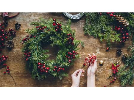 Adventi koszorú készítés: mi a jelentése és mivel díszítsük?