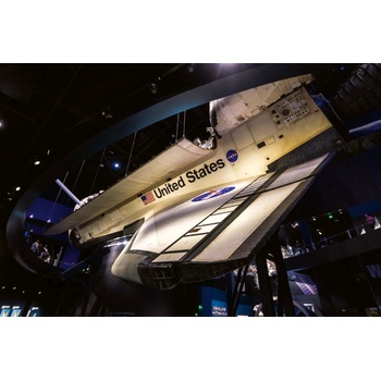 DIMEX ART s. r. o Флизелинов фототапет космичка совалка 375 x 250 см