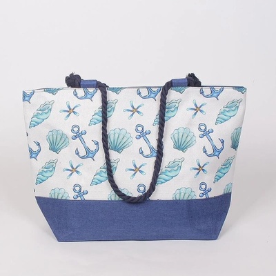Плажна чанта в бяло и синьо с котви и миди