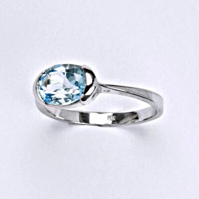 Čištín Stříbrný s přírodním kamenem topaz sky 8 x VR 110