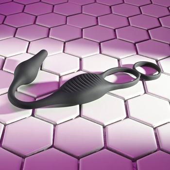 Image 1 of Zero Tolerance Plug & Tug Black