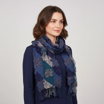 Мек и топъл зимен шал в синьо и сиво с ламе