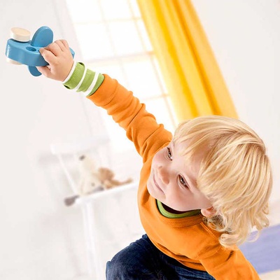 HAPE DŘEVO Baby letadélko mini modré