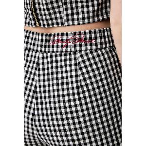 Guess панталон капри дамски с памук MARILYN MONROE (W6YB35.W4486)
