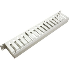 VALUE 19' vyvazovací panel 1U kovový s krytkou průchozí 40 x 40 mm černý 26.99.0304