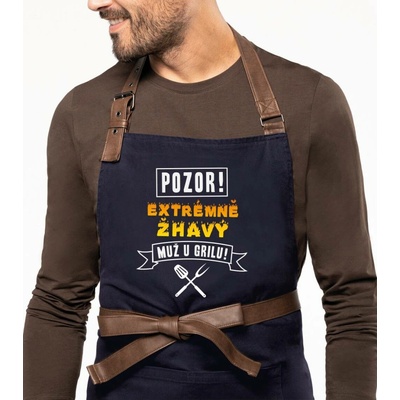 Kariban HobbyTriko Zástěra na grilování EXCLUSIVE Pozor! Extrémně žhavý muž u grilu Tmavě modrá