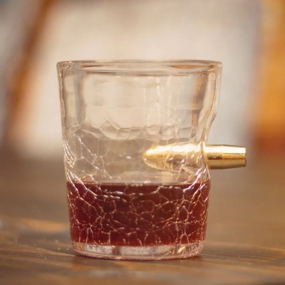 Bar Bespoke Счупена Чаша с Патрон