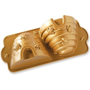Nordic Ware Форма за 3D пчелен кошер Beehive Bundt® златен Nordic Ware (NW54577)