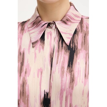 Silvian Heach Риза Silvian Heach TONGEA дамска в розово със стандартна кройка с класическа яка GPA25458CA (GPA25458CA)