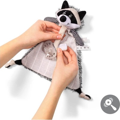 BabyOno mazlík přítulníček s príveskom na cumlík Racoon Rocky Mýval čierno biely