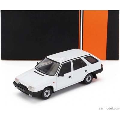 Ixo models Škoda Forman Sw Station Wagon 1990 Biela 1:43