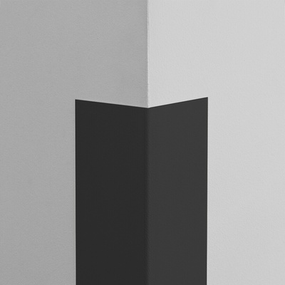 VMBal Plastová ochrana rohu LUX - ČERNÁ - 30 x 30 mm x 1,5 m - samolepící