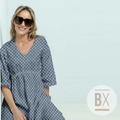 Riflovina vzor - Kvítek vyšívaný modrá denim