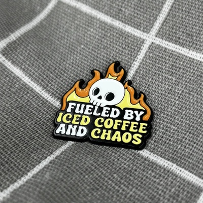 Pinarna Fueled by iced coffee and chaos Poháněn a ledovou kávou a chaosem