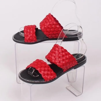 Ярко червени кожени чехли с равна подметка