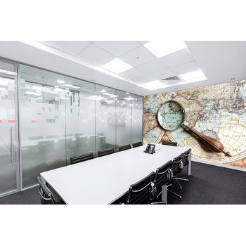 DIMEX ART s. r. o Самозалепваща се флизелинова фототапета лупа върху карта 375 x 250 см