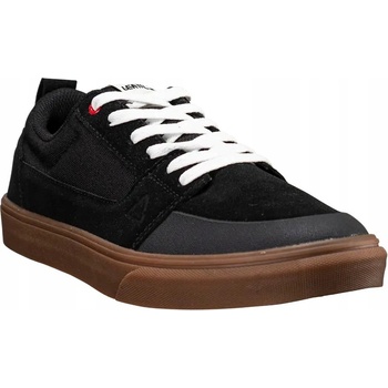 Leatt Flat 1.0 čierna