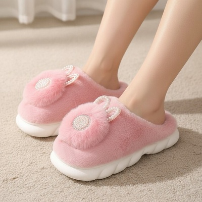 Дамски пантофи в розово с перли и зайче