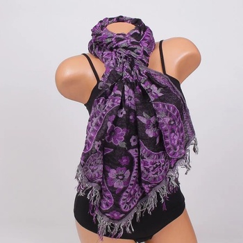 Image 1 of Зимен дамски шал в лилаво и черно с цветя и орнаменти