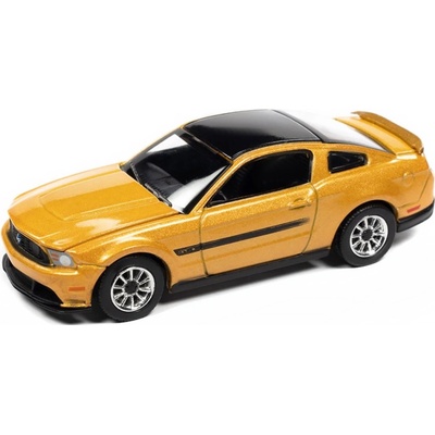 Auto World Ford Mustang GT/CS 2012 žlutá 1:64