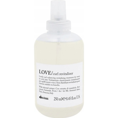 Lehký lak na vlasy DAVINES LOVE 250 ml