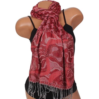Дамски шал в червено и оранжево с цветя и орнаменти