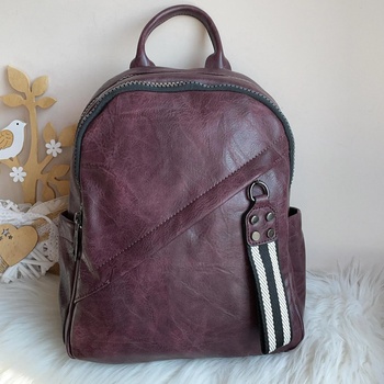 Image 1 of Дамска Бордо Раница - Модел 2727