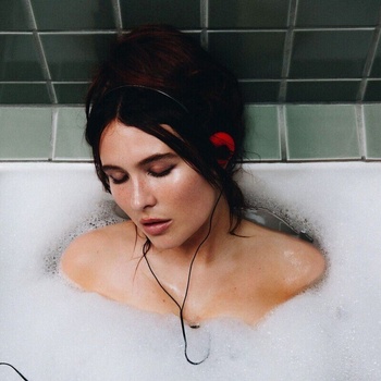 Mimi Webb - Confessions (CD) (0198029331820)