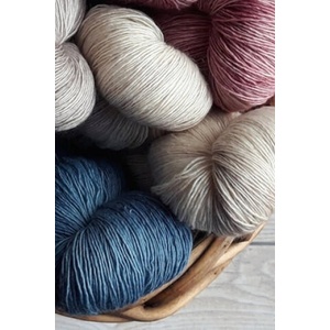 Knitting Graph Paper 4: 5 & 2: 3 Ratio: Yarn Photograph | Knit Happens (ISBN: 9781696473125)