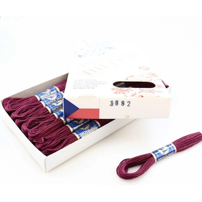 Niťárna Vyšívací příze Mouline 3882 - burgundy