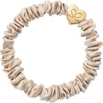 By Eloise London Gold Heart Skinny Silk Scrunchie цвят Sand