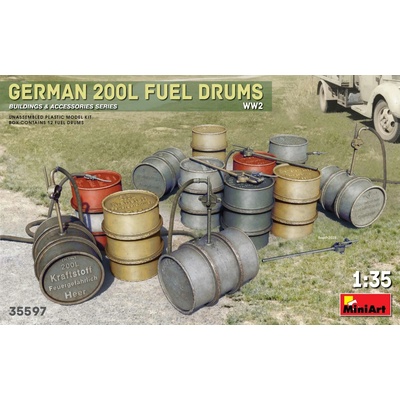 Miniart German 200L Fuel Drum Set WW2 1:35