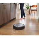 Image 1 of iRobot Roomba i5 (i5158)