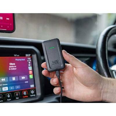 Bezdrátový adaptér CarPlay QUAD LOCK QLA-CPA