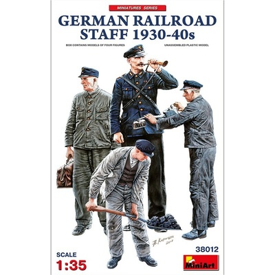 MiniArt German Train Station Staff 1930-40 1:35