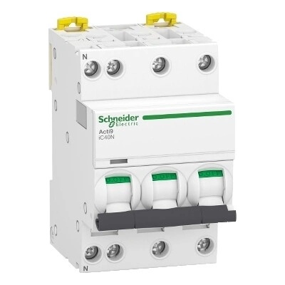 Schneider Electric Jistič 16C/4 iC40N A9P54716