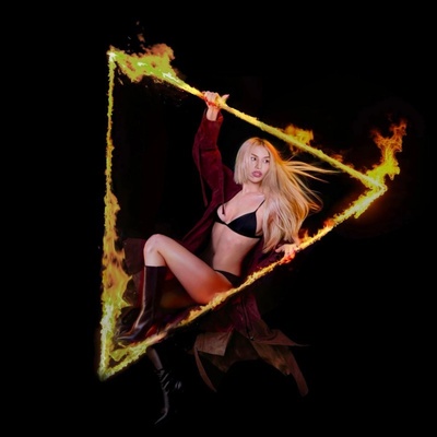 Max Ava - Don't Click Play CD