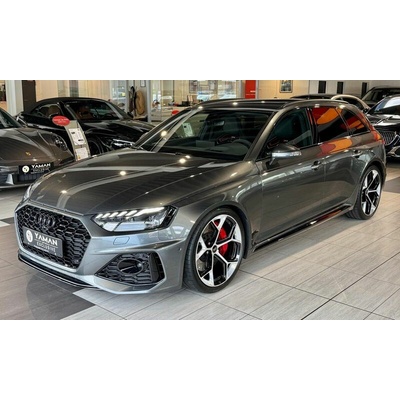 Audi RS4 331 kW