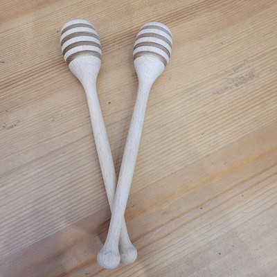 Дървена лъжичка за мед