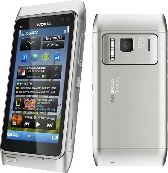 Nokia N8