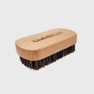 The Goodfellas' Smile Wooden Beard Brush dřevěný kartáč na vousy – Zboží Dáma