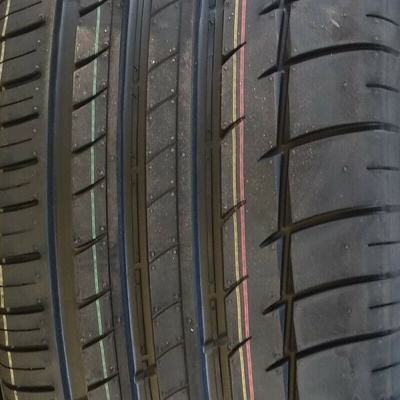 Triangle SporteX TH201 255/30 R22 95Y
