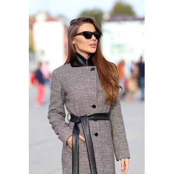 Image 1 of Radek's Collection Дамско карирано палто с черен кожен колан 12313-216